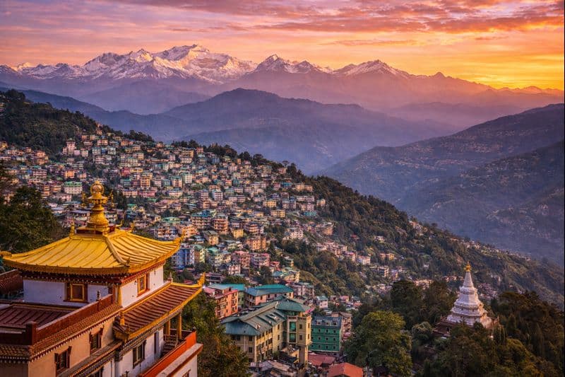 Gangtok Sikkim - Buddhist monasteries and clean mountain air
